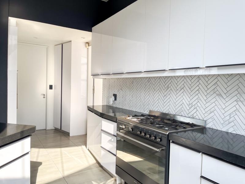 6 Bedroom Property for Sale in Hoog En Droog Western Cape
